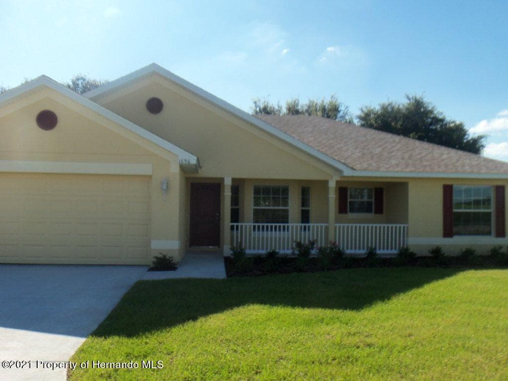 12488 Snowy Plover Avenue, Weeki Wachee, FL, 34614