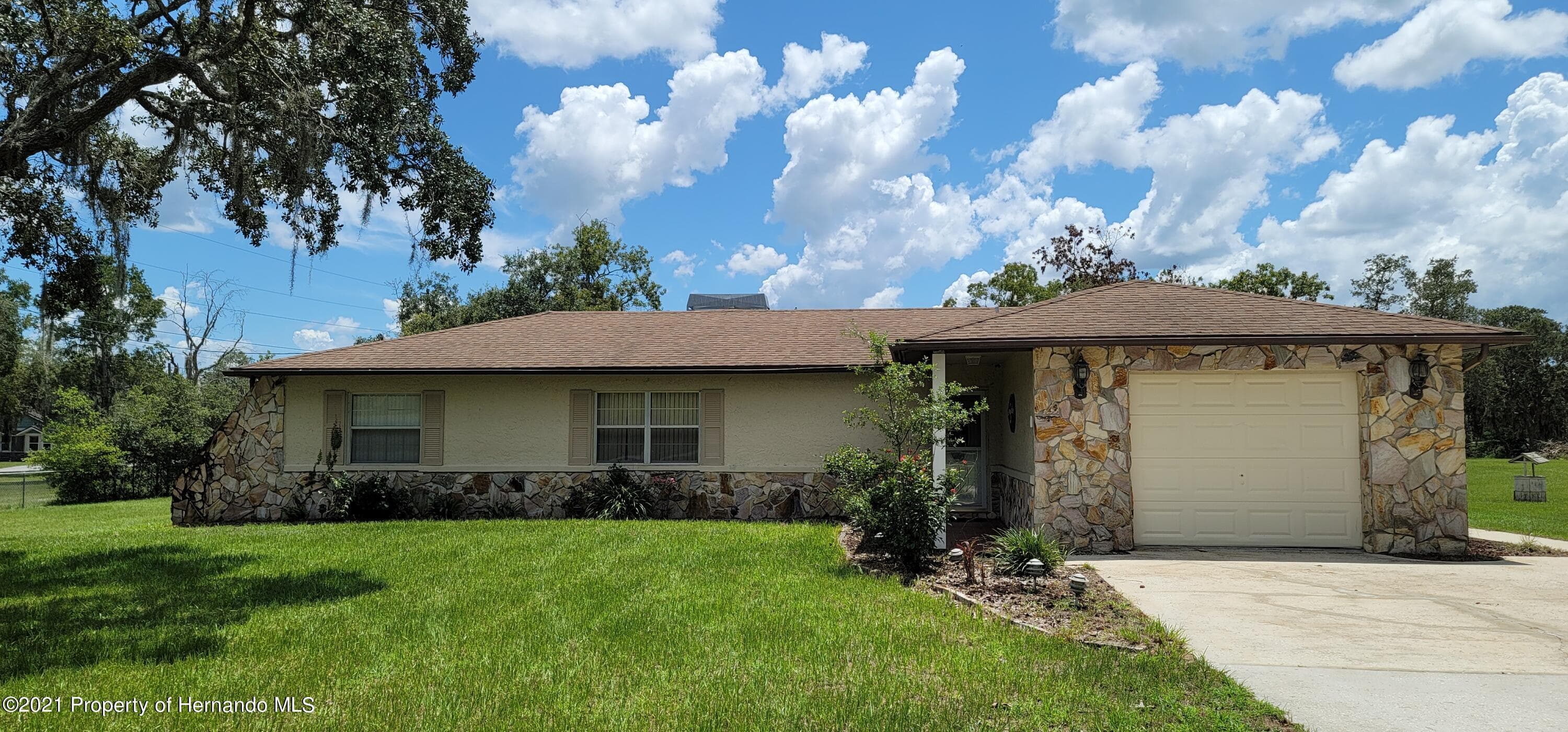 16630 Laura Lee Drive, Spring Hill(pasco), FL, 34610