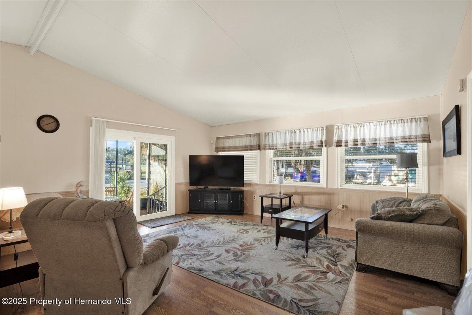 9375 Grizzly Bear Lane, Weeki Wachee, FL, 34613 photo 3