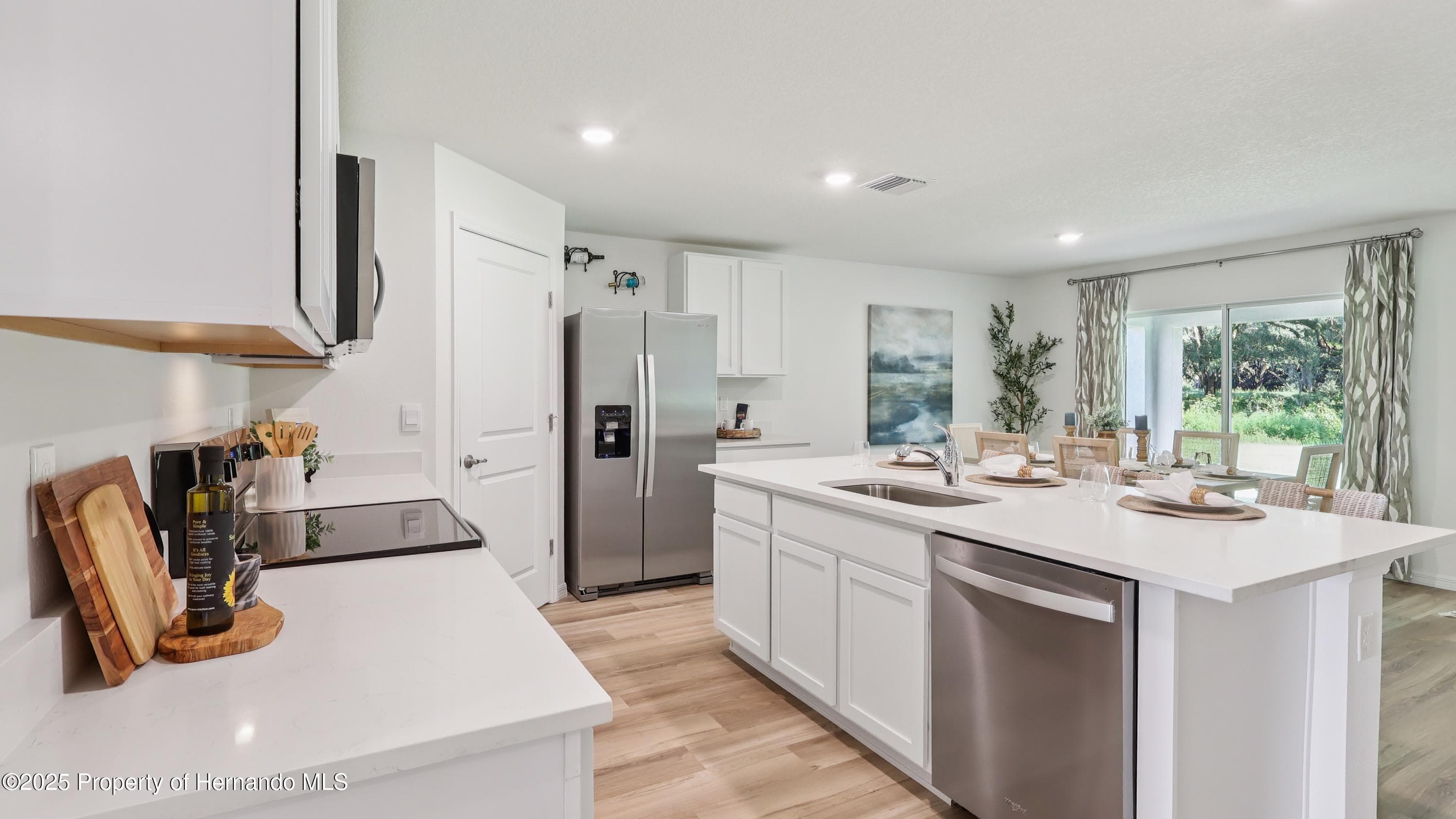 979 Hampshire Boulevard, Citrus Springs, FL 34433 photo 3