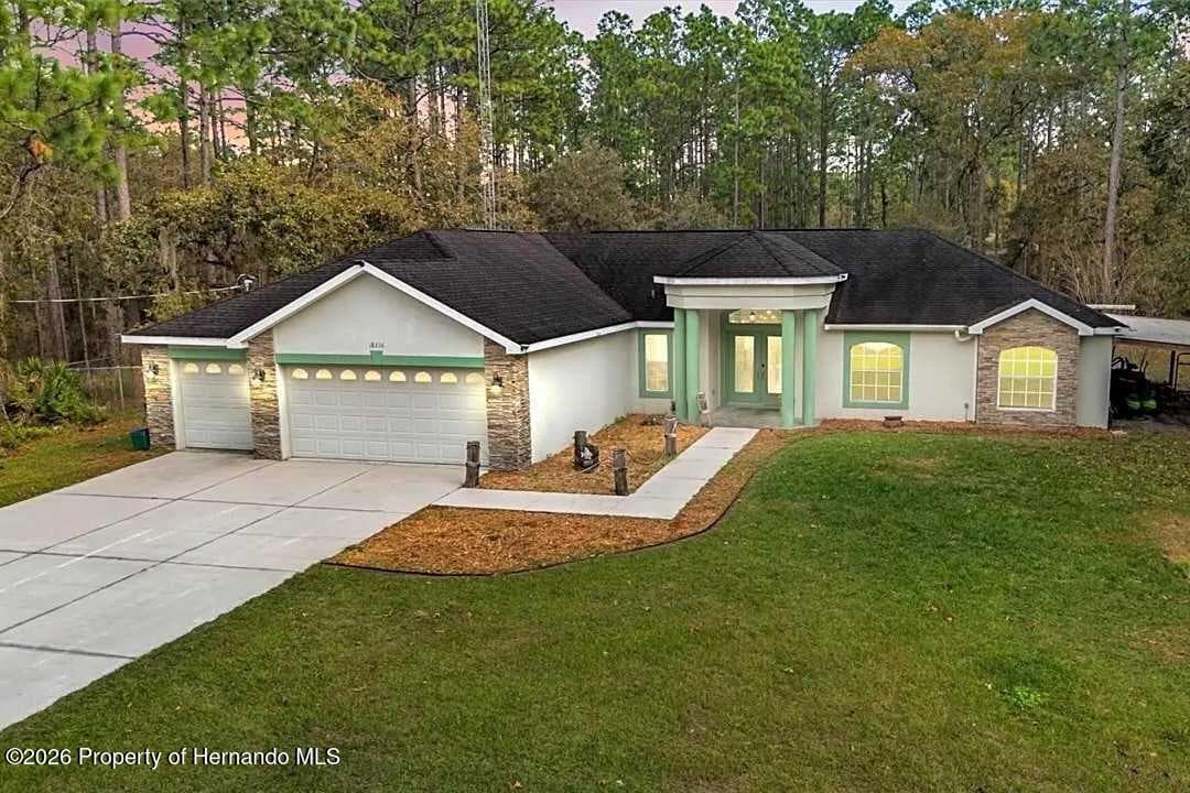 18236 Macek Road, Brooksville, FL 34614
