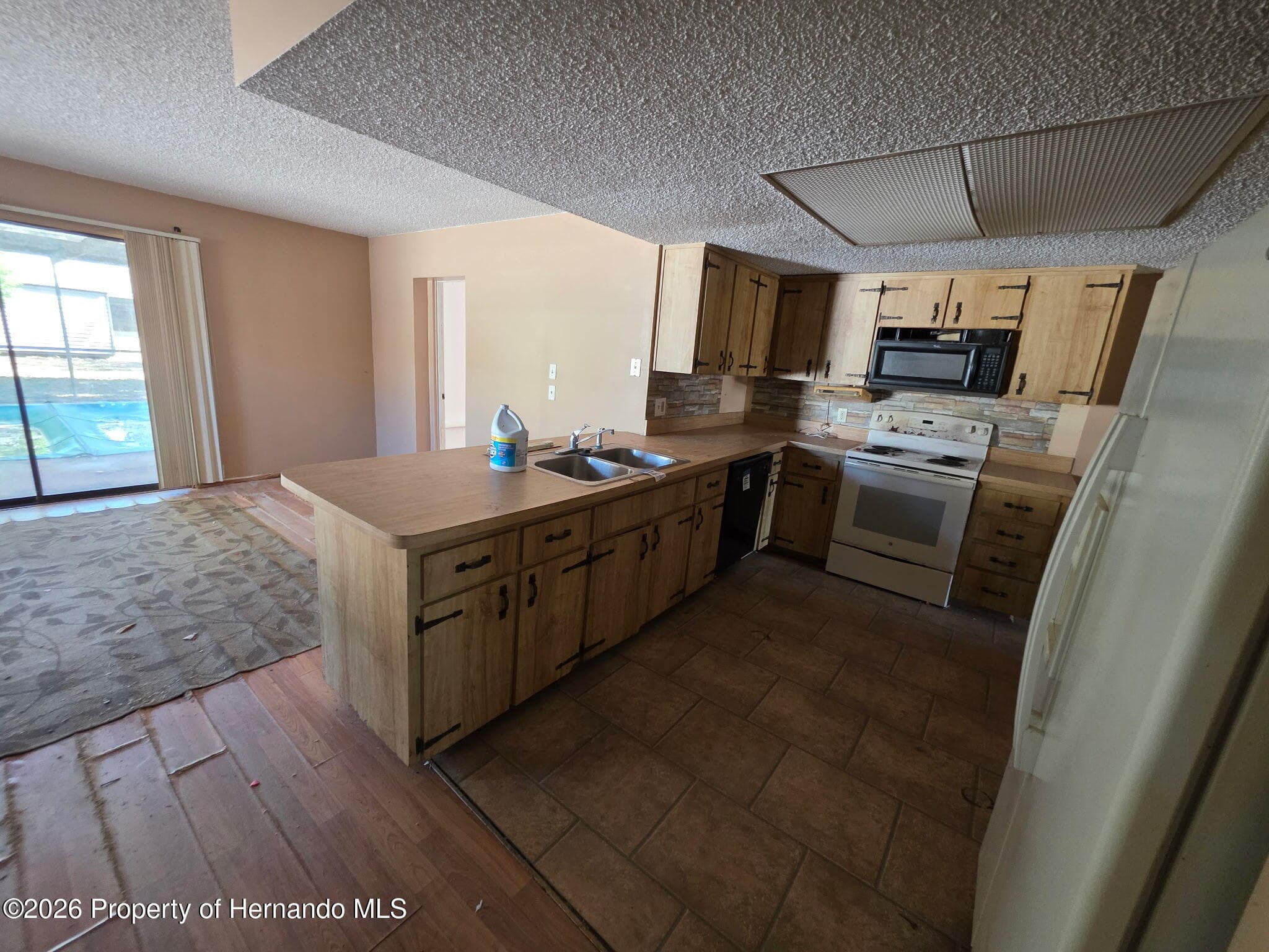 1364 Dill Avenue, Spring Hill, FL 34608 photo 4