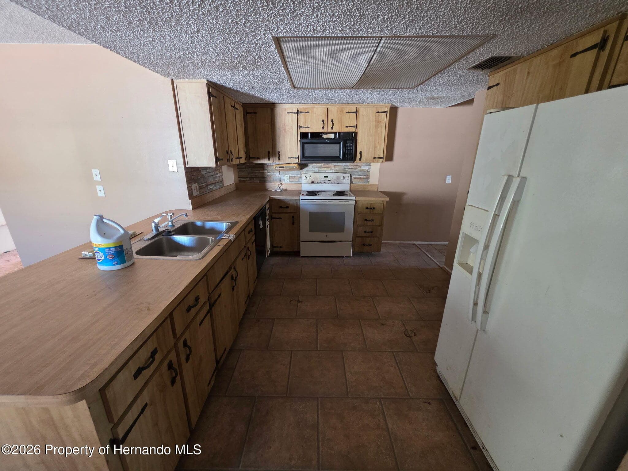 1364 Dill Avenue, Spring Hill, FL 34608 photo 5