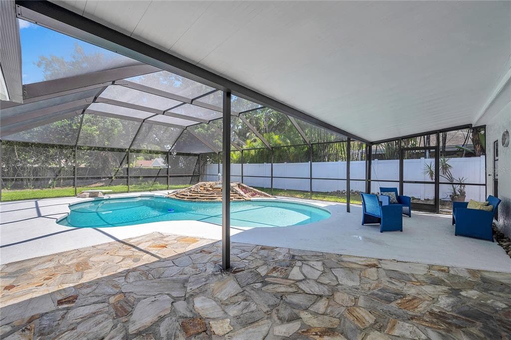 14207 ASHBURN PLACE, TAMPA, FL 33624 photo 2