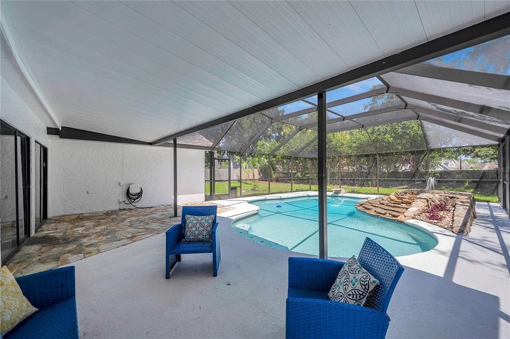 14207 ASHBURN PLACE, TAMPA, FL 33624 photo 4