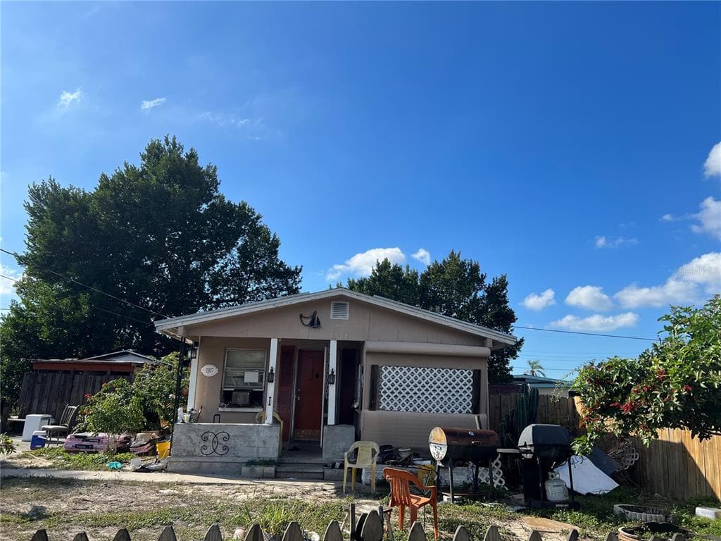 1917 Holiday Drive, Holiday, FL, 34691