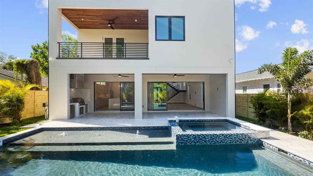 2608 RIDGEWOOD AVENUE, TAMPA, FL 33602