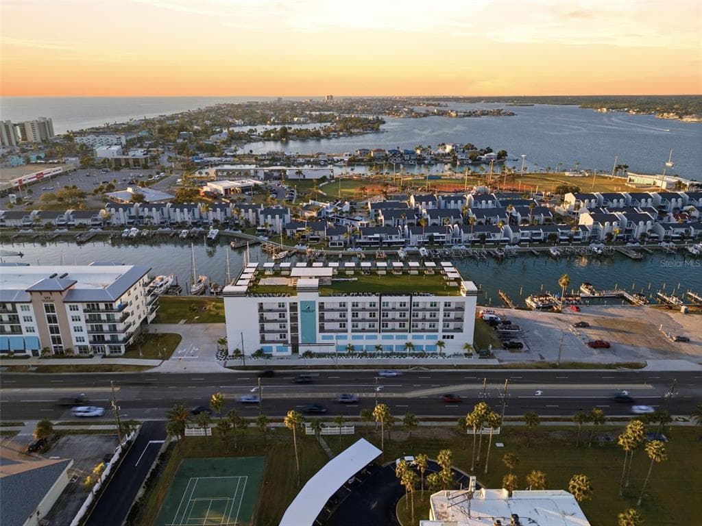 400 150TH AVENUE Unit 304, MADEIRA BEACH, FL 33708