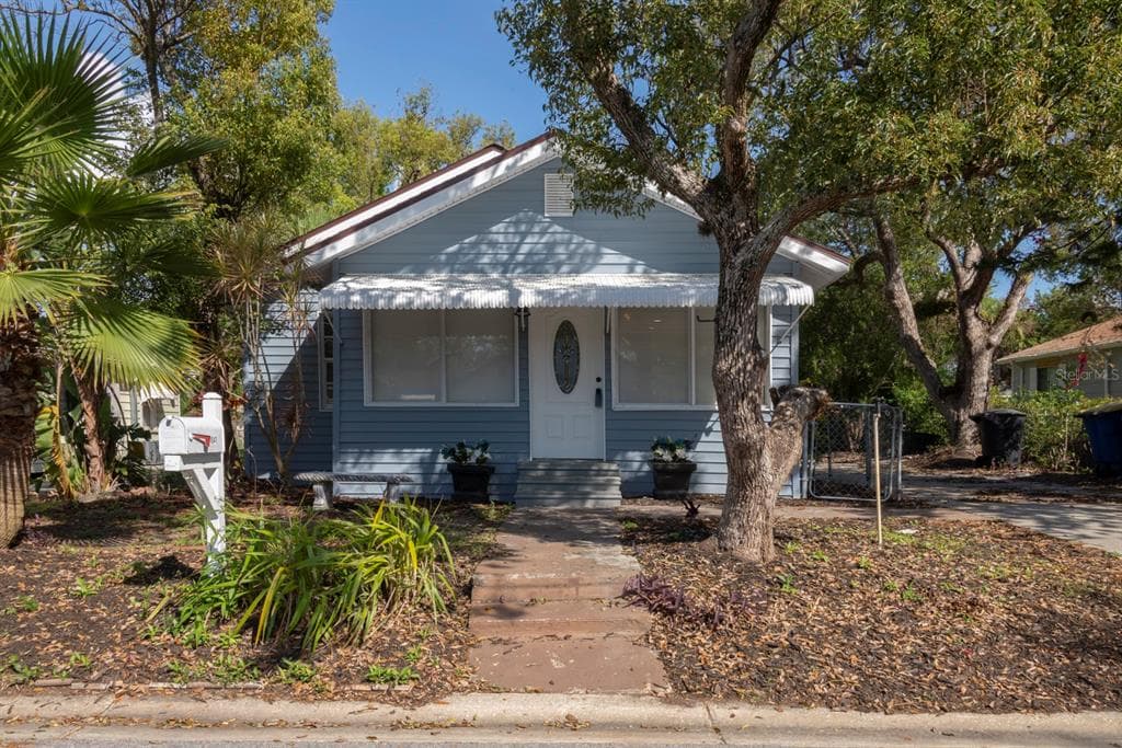 1041 N Madison Avenue, Clearwater, FL, 33755