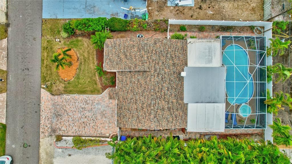 16110 3RD Street, REDINGTON BEACH, FL 33708 photo 2