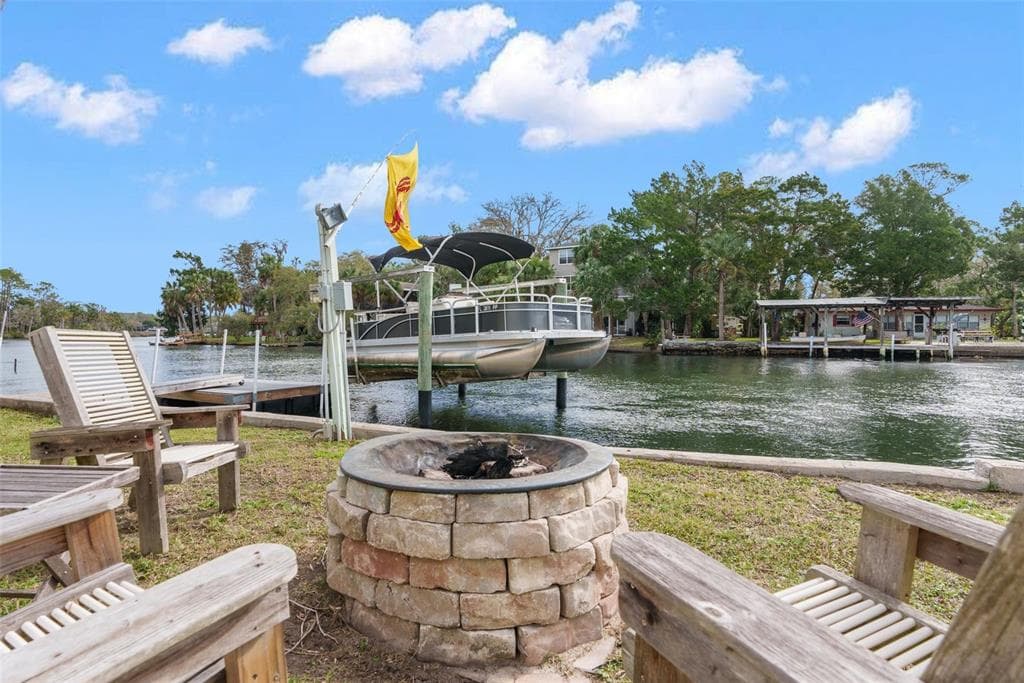 8064 MARYS FISH CAMP ROAD, WEEKI WACHEE, FL 34607 photo 3