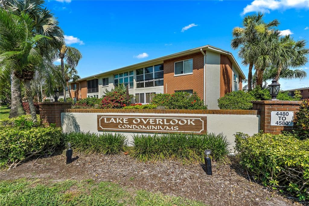 4500 Overlook Drive NE, Unit 105, St Petersburg, FL, 33703