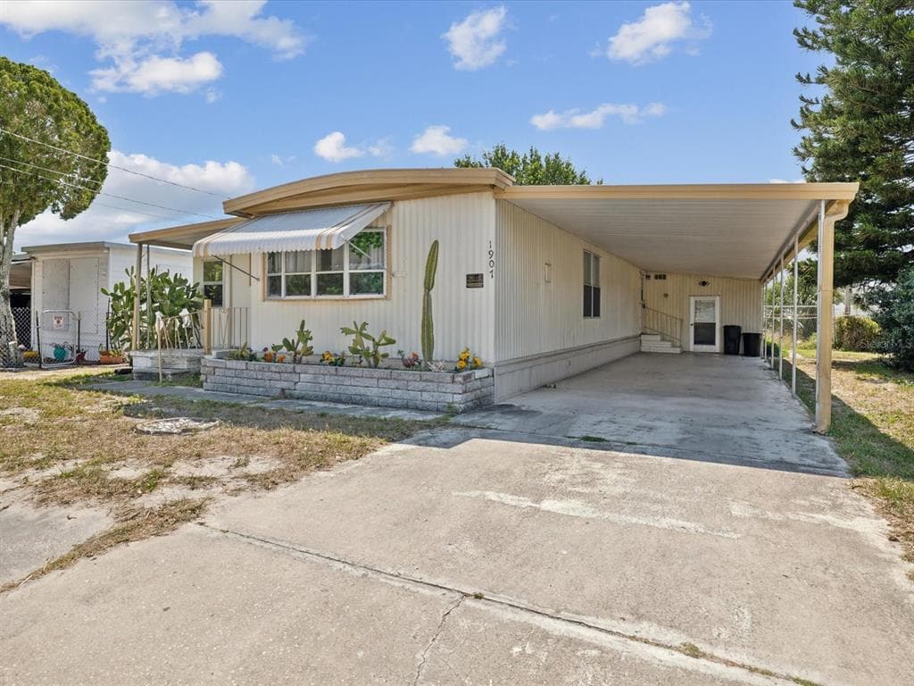 1907 Holiday Drive, Holiday, FL, 34691