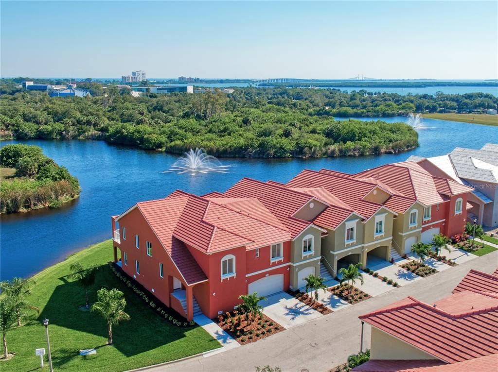 17B FRANKLIN COURT, ST PETERSBURG, FL, 33711