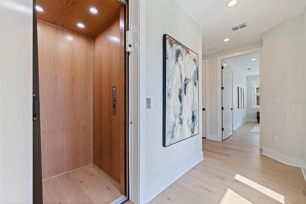 1735 MA AVENUE, Street PETERSBURG, FL 33703 photo 4