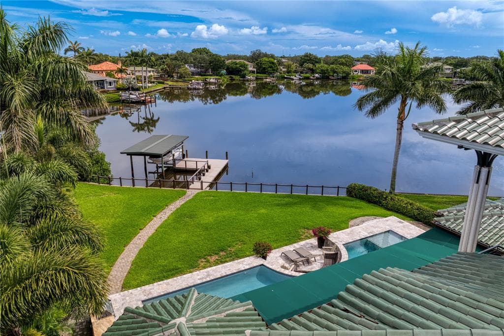 420 COFFEE POT RIVIERA, Street PETERSBURG, FL 33704 photo 4