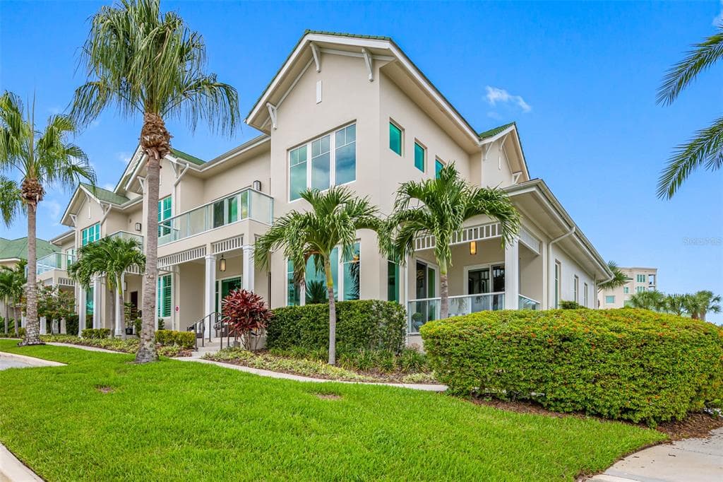 6 HIBISCUS LANE, BELLEAIR, FL 33756