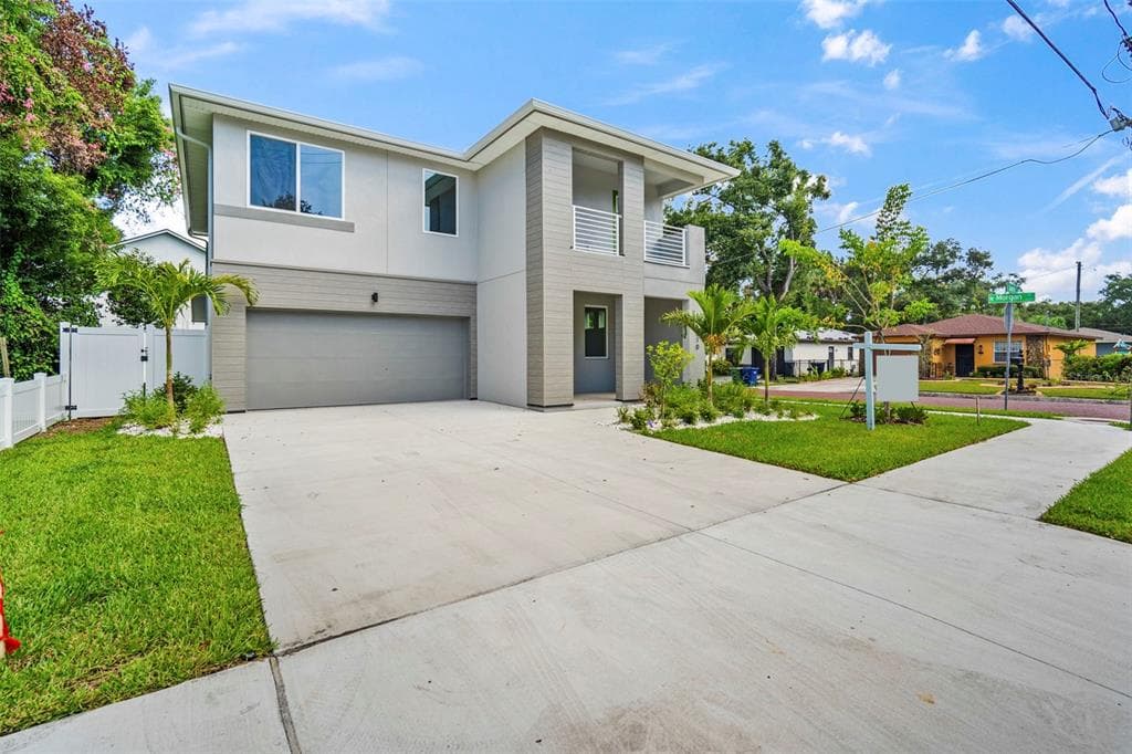 210 JANETTE AVENUE, TAMPA, FL 33603