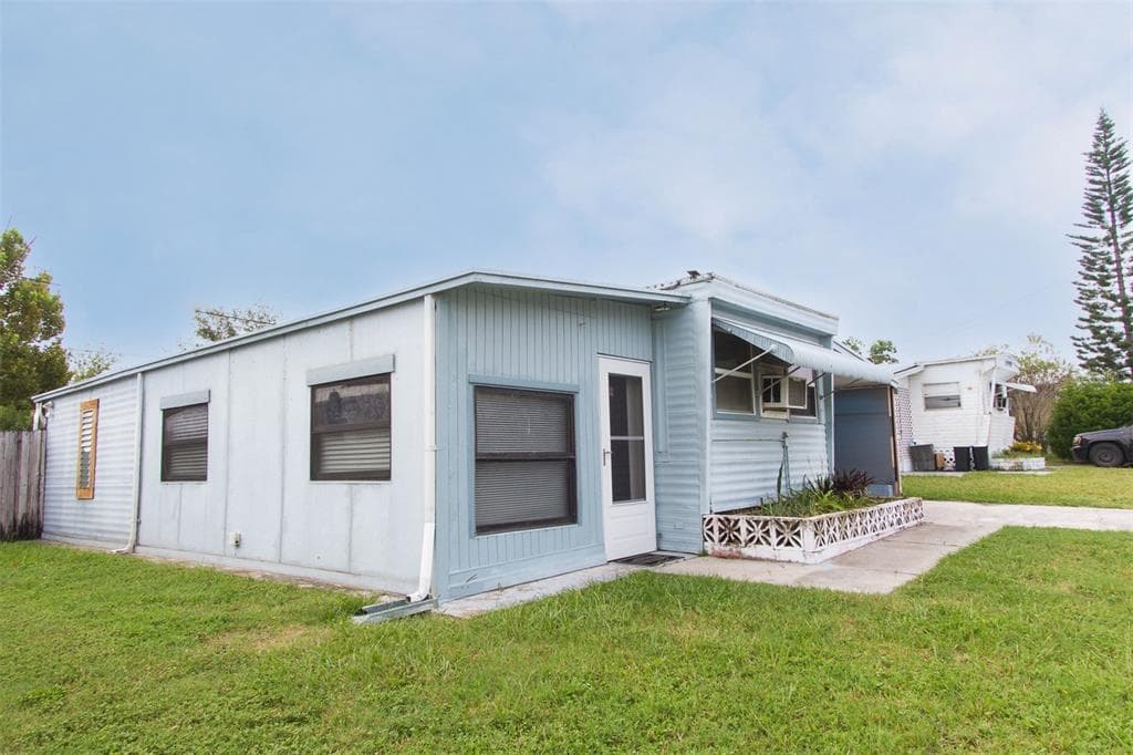 1934 Holiday Drive, Holiday, FL, 34691
