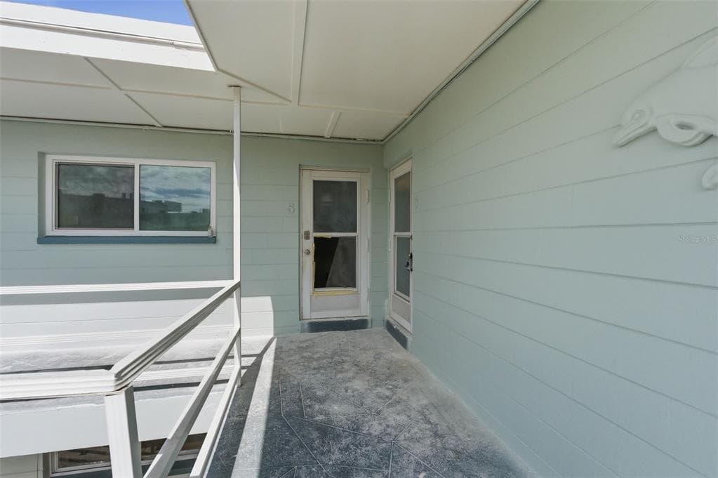 11045 3RD STREET Unit 6, TREASURE ISLAND, FL 33706 photo 3