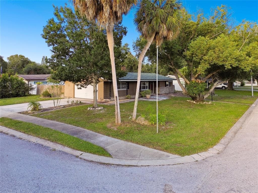 1756 ASHTON ABBEY ROAD, CLEARWATER, FL, 33755 photo 5