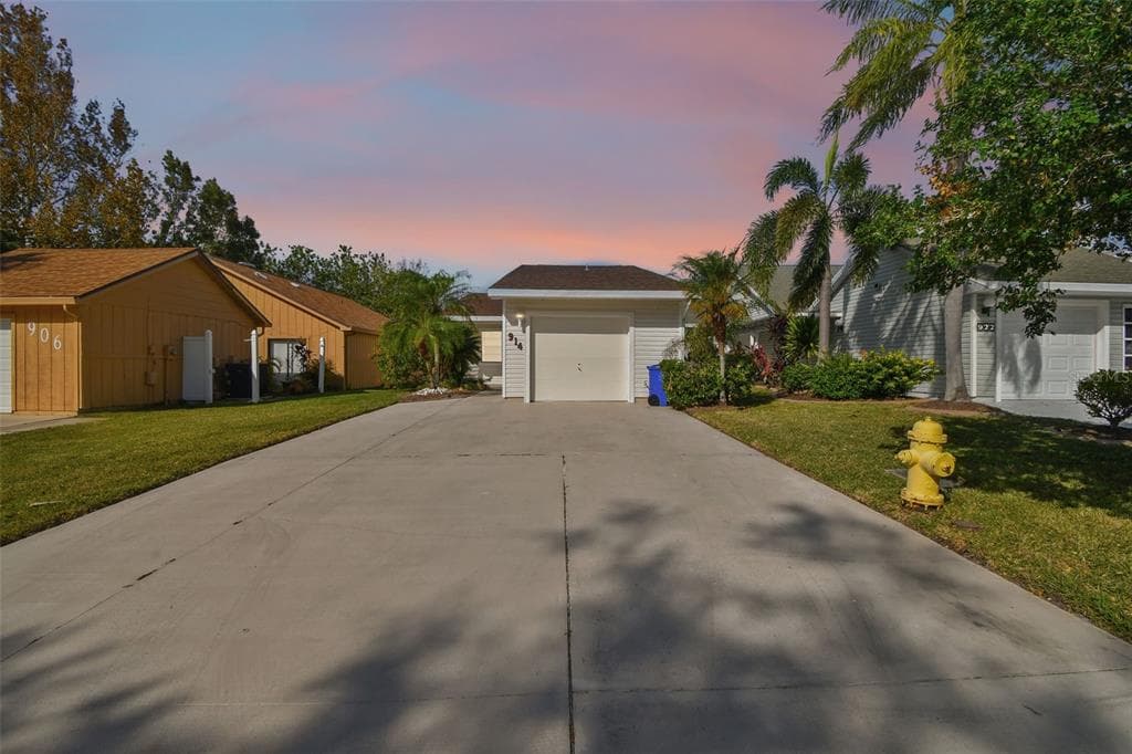 914 Willowood Lane, Dunedin, FL, 34698