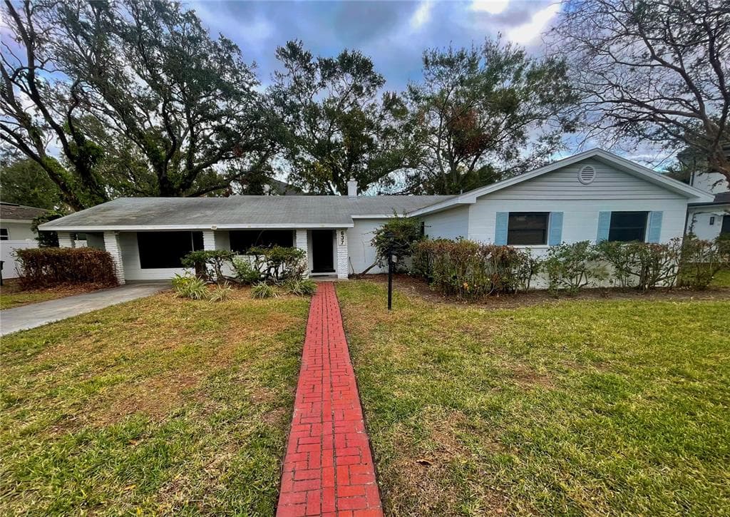 637 JAMAICA AVENUE, TAMPA, FL 33606 photo 2