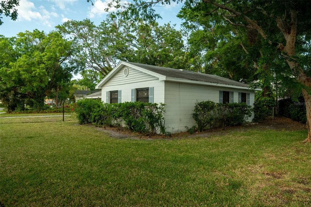 637 JAMAICA AVENUE, TAMPA, FL 33606 photo 4