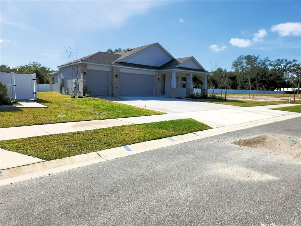 413 SHANNON ESTATES COURT, PLANT CITY, FL 33563 photo 2