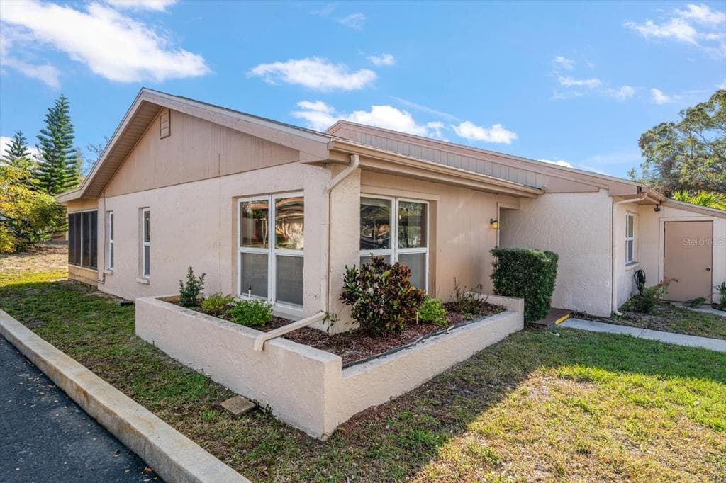 3954 SAILMAKER Lane, HOLIDAY, FL 34691 photo 2