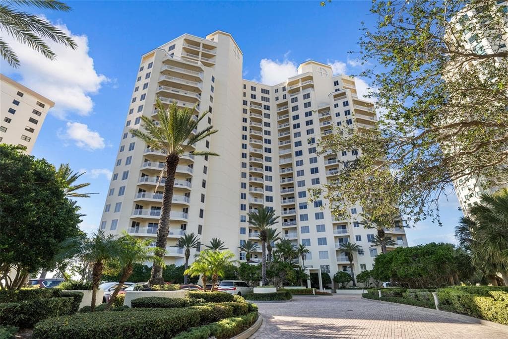 1200 GULF BOULEVARD Unit 206, CLEARWATER BEACH, FL 33767