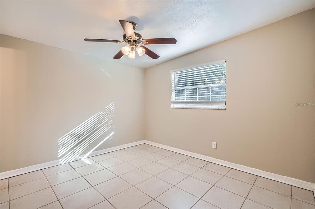634 NEWTON Avenue, Street PETERSBURG, FL 33701 photo 5