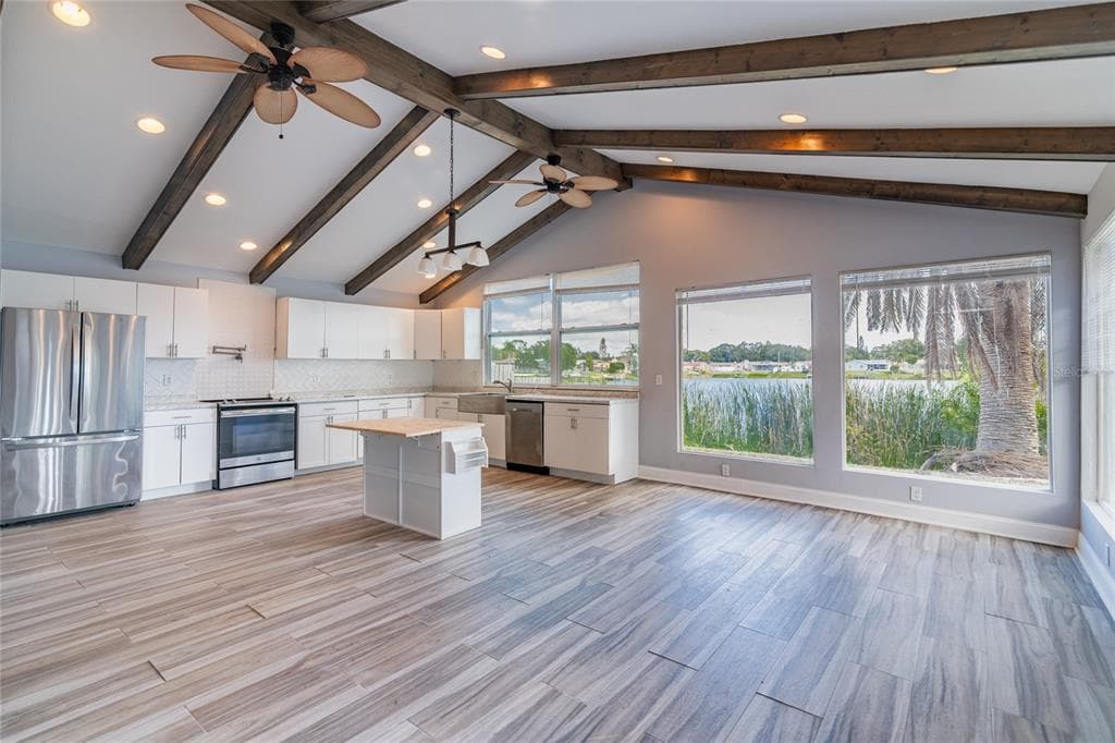 12417 84TH WAY, LARGO, FL 33773 photo 4