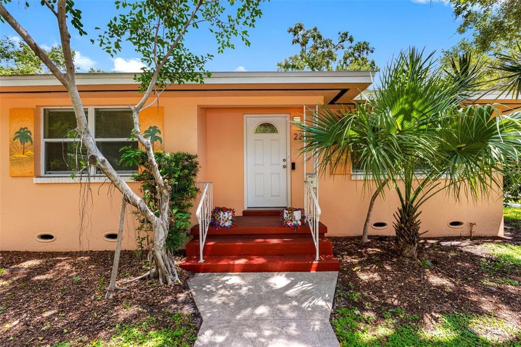 2201 PARK STREET, Street PETERSBURG, FL 33710 photo 4