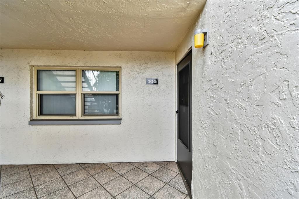 7701 STARKEY ROAD Unit 105, SEMINOLE, FL 33777 photo 2