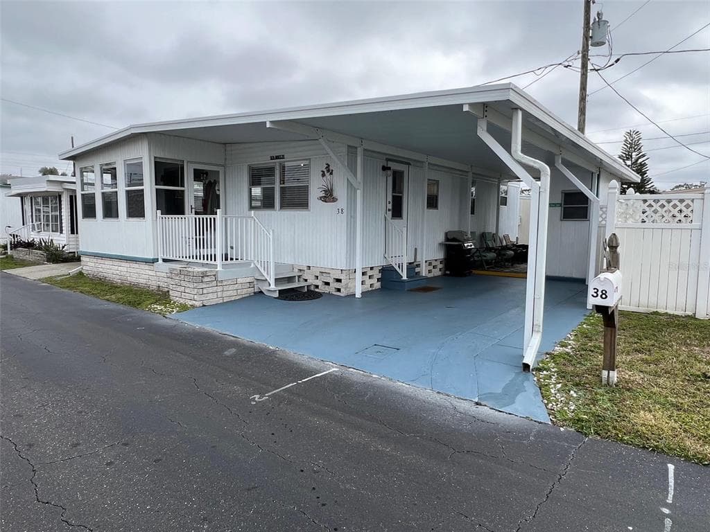 12766 SEMINOLE BOULEVARD, LARGO, FL 33778 photo 3