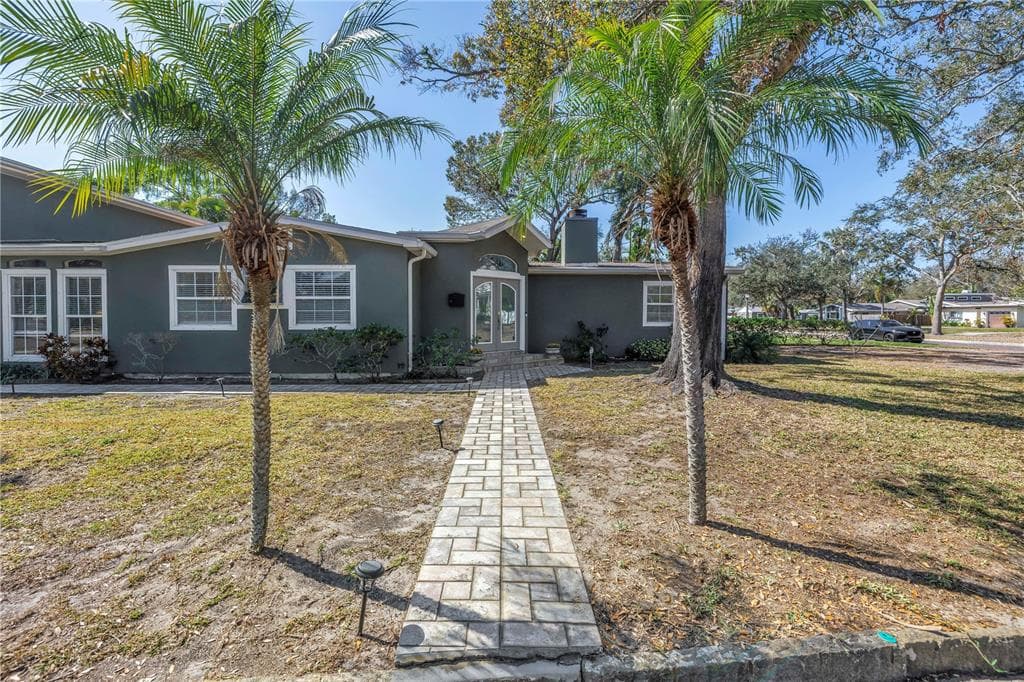 540 VILLAGRANDE AVENUE, ST PETERSBURG, FL, 33707 photo 4