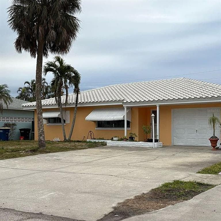 1019 Mandalay Avenue, Clearwater Beach, FL, 33767