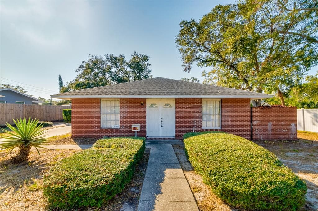 206 N Highland Avenue, Clearwater, FL, 33755