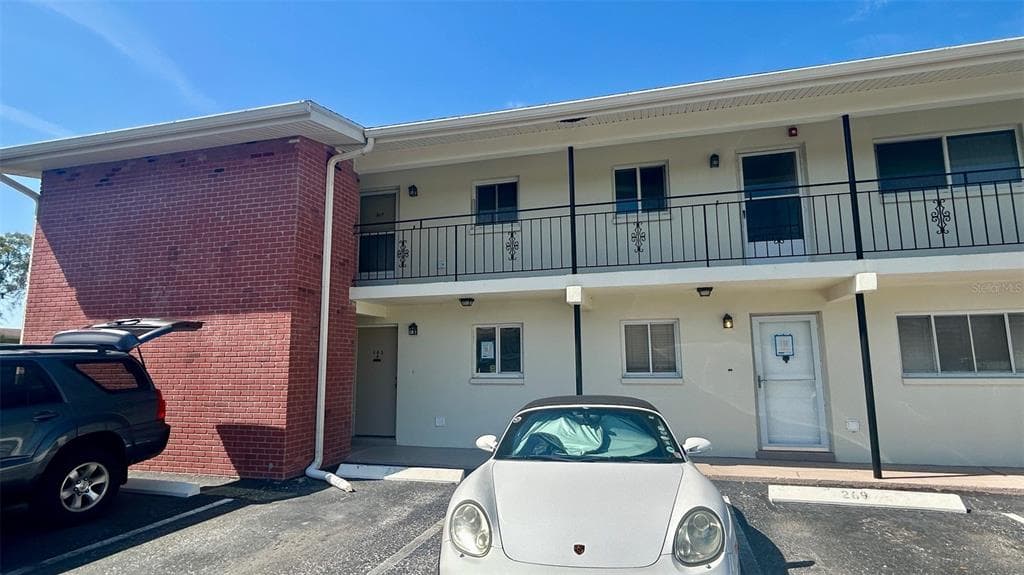 4560 Overlook Drive NE, Unit 163, St Petersburg, FL, 33703