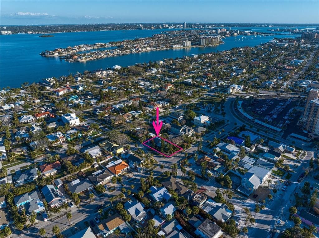 939 Mandalay Avenue, Clearwater Beach, FL, 33767