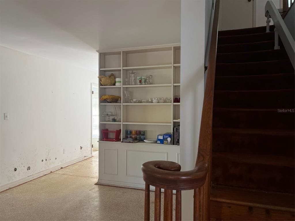 631 HUDSON AVENUE, TAMPA, FL 33606 photo 3