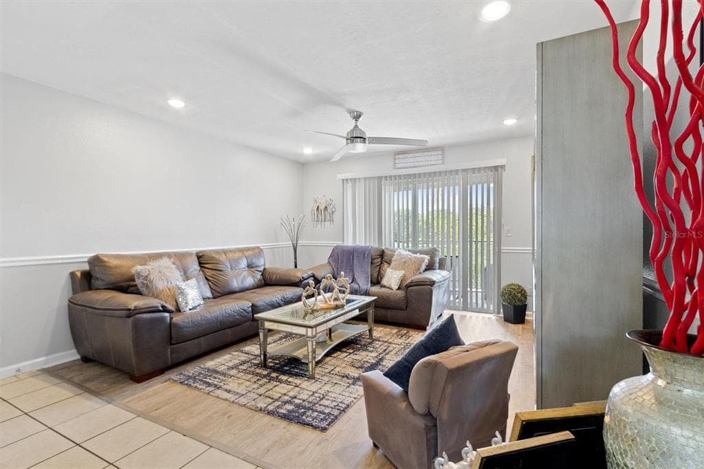 7210 MANHATTAN Unit 1822, TAMPA, FL 33614 photo 4