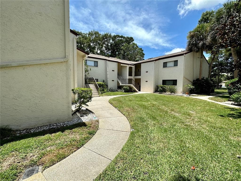 700 STARKEY Road Unit 1525, LARGO, FL 33771