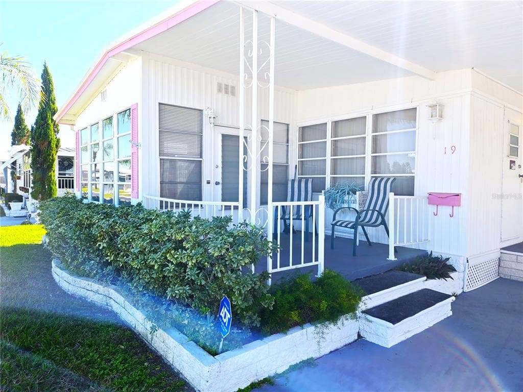 19 DRURY LANE, TARPON SPRINGS, FL 34689 photo 2