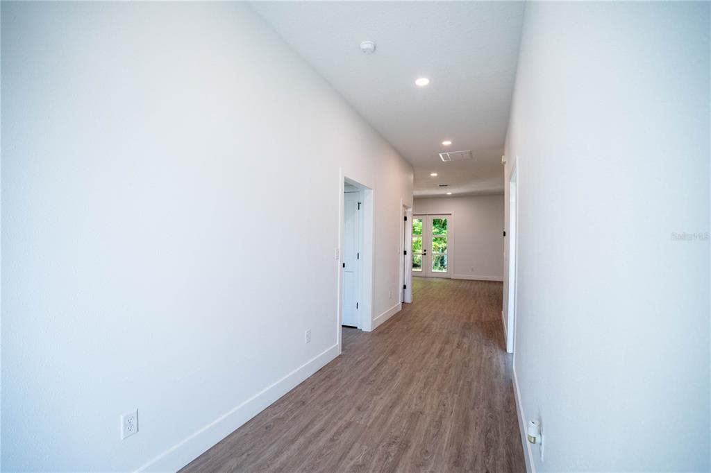 1014 21ST AVENUE, TAMPA, FL 33605 photo 3