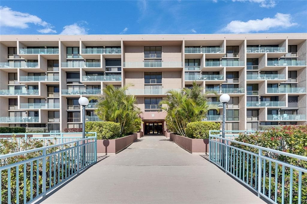 1 KEY CAPRI Unit 604W, TREASURE ISLAND, FL 33706