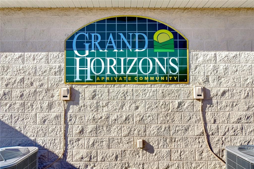 37530 COREY LEWIS Avenue, ZEPHYRHILLS, FL 33541 photo 3