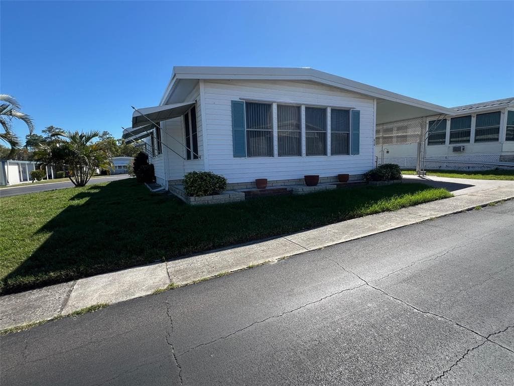 616 QUEEN PALM STREET, LARGO, FL 33778 photo 2