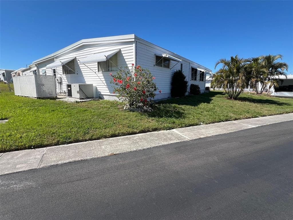 616 QUEEN PALM STREET, LARGO, FL 33778 photo 4